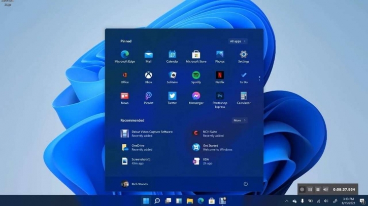 Windows 11 rolls out with redesigned start menu