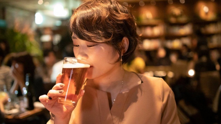 Japan launches a contest to urge young people to drink more alcohol