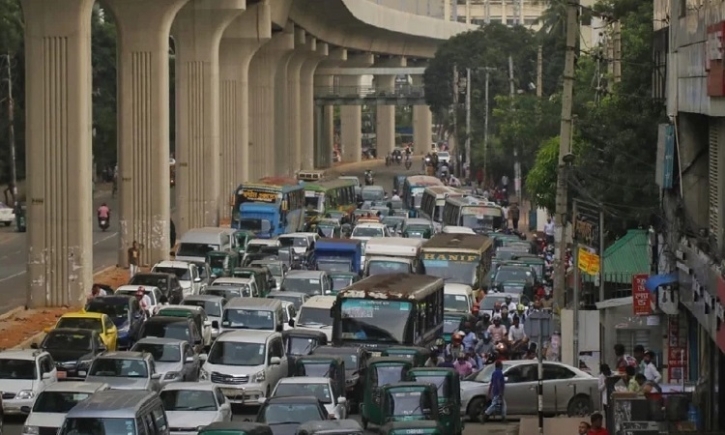 Dhaka’s air quality turns moderate after last night’s rain