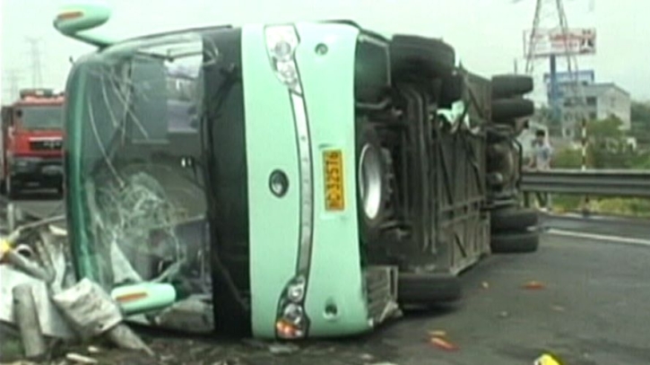 27 People Killed, 20 Injured In Bus Crash In China