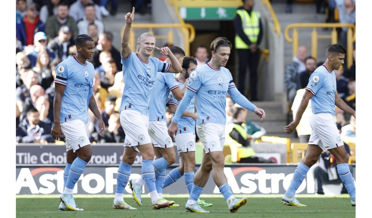 City beat Wolves to go top