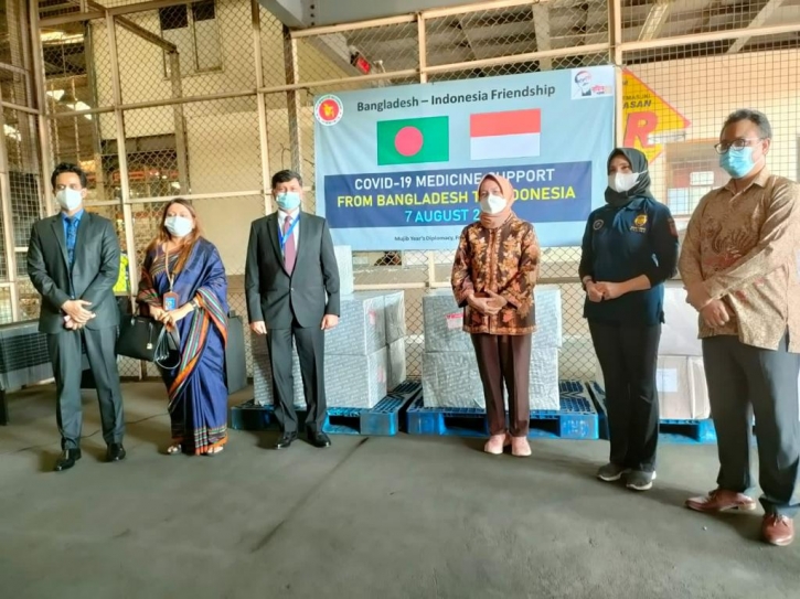 Bangladesh sends Covid medicines to Indonesia