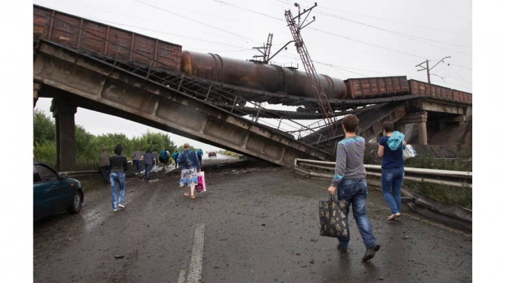 Every Bridge Leading To Key Ukraine City Destroyed