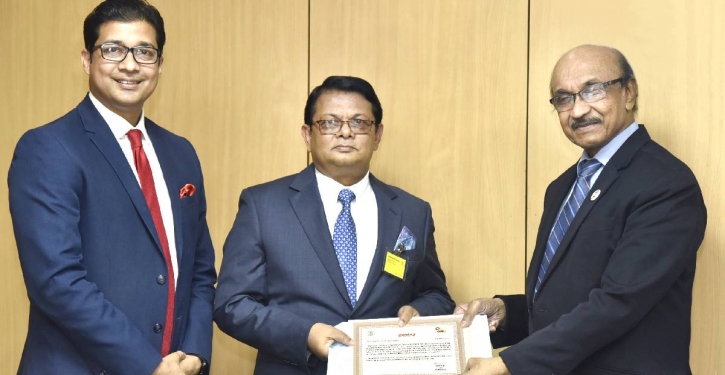 Premier Bank receives accolade from Bangladesh Bank