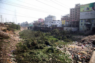 Encroachment, pollution put Buriganga river in death throes