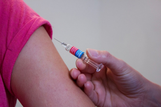 Health ministry’s vaccination expenses cut in half