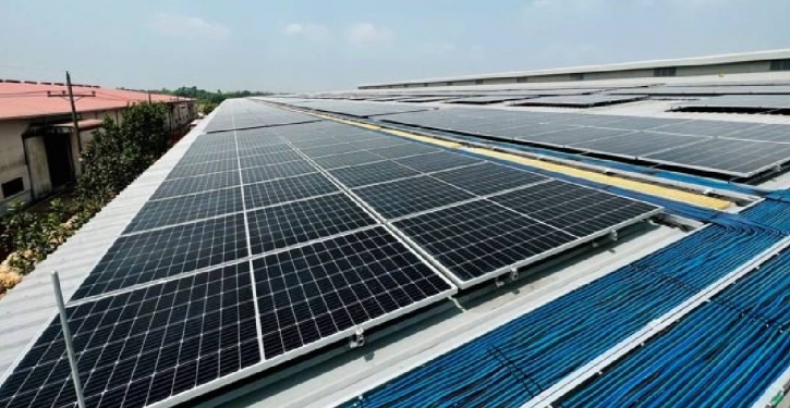 Akij group sets rooftop solar on jute mill at Boalmari