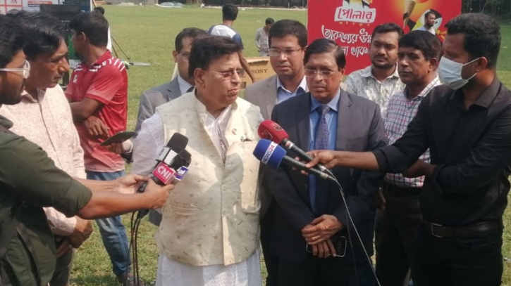 Bangladesh has no shortage of dollars, says Momen