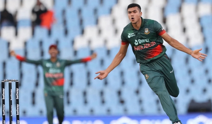 Bangladesh bowl first against India