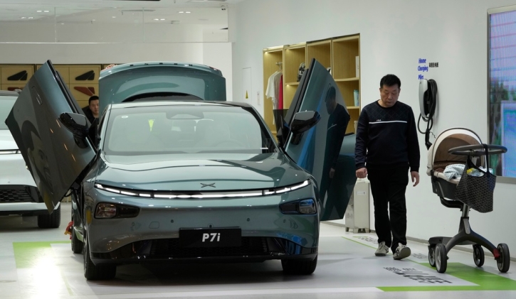 China auto show highlights intense electric car competition