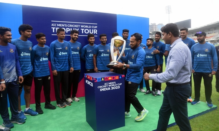 ICC World Cup Trophy sparks excitement among Bangladeshi cricketers