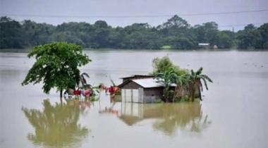 বন্যায় মৃত্যু বেড়ে ৬৭