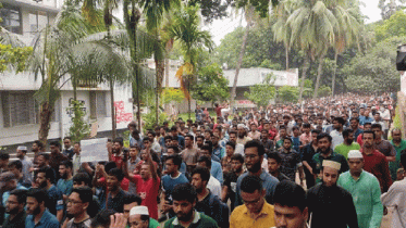 কোটা পুনর্বহালের প্রতিবাদে আবারও উত্তাল ঢাবি প্রাঙ্গণ