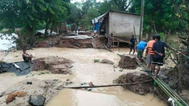 বন্যায় মৃতের সংখ্যা বেড়ে ৫৪