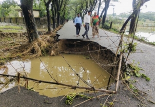 সিলেট জুড়ে বন্যার পানি কমতেই ক্ষতচিহ্ন বেরিয়ে আসছে