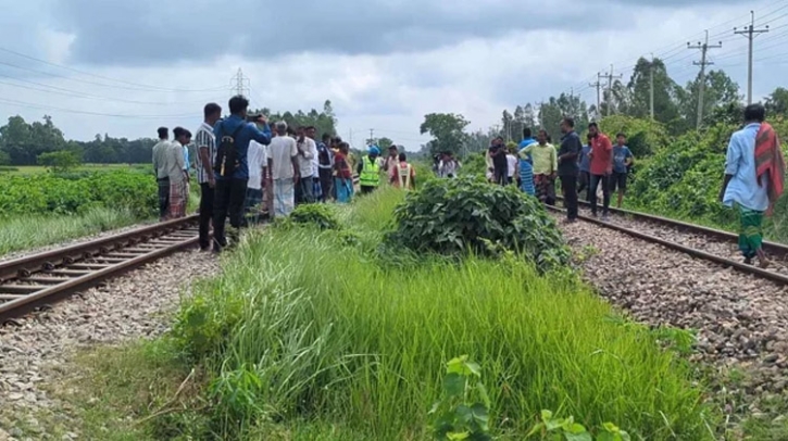 নরসিংদীর রায়পুরায় ট্রেনে কাটা পড়ে পাঁচ জনের মৃত্যু