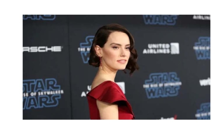 ’Star Wars’ star Daisy Ridley diagnosed with Graves’ disease