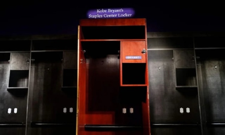 Kobe Bryant locker sells for $2.9mn at auction