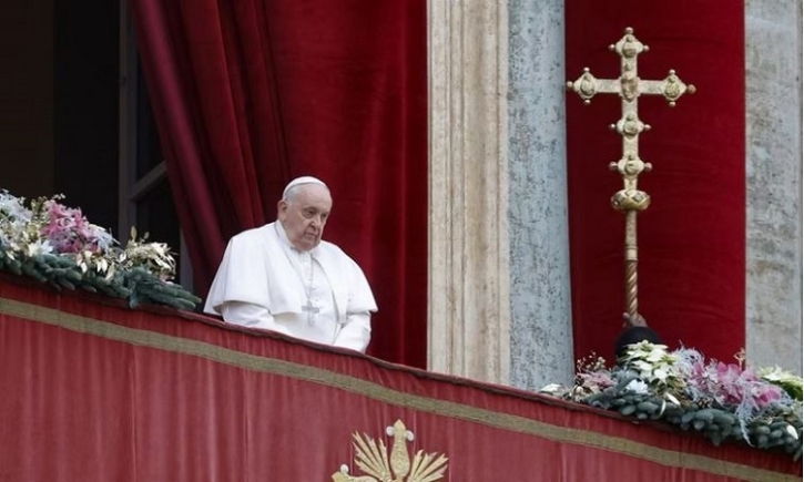 Pope calls for end to Gaza war as world celebrates Christmas