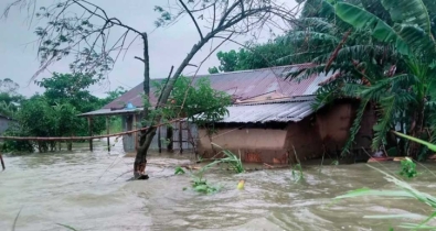 ভারী বৃষ্টিপাতের পূর্বাভাস, ৮ জেলায় বন্যার শঙ্কা