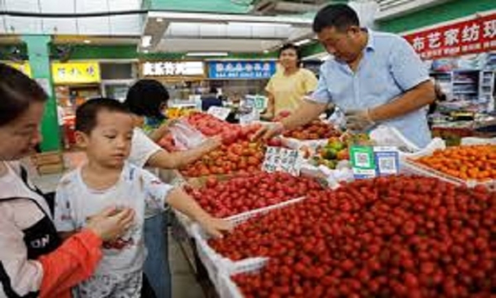 China consumer prices edge up to six-month high in August